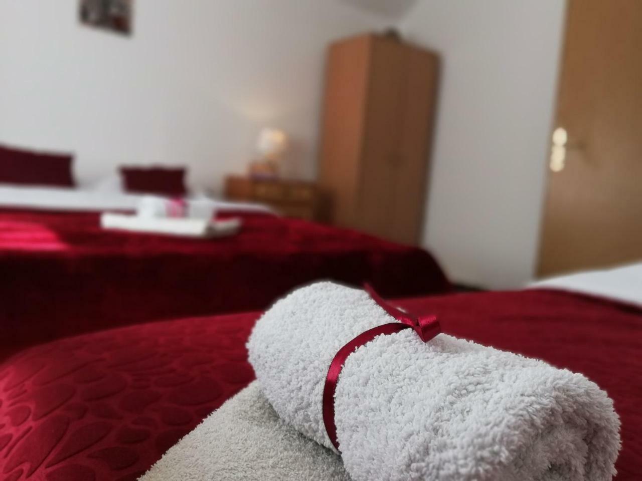 Turisticki Kompleks - Montana Tjentiste Kültér fotó